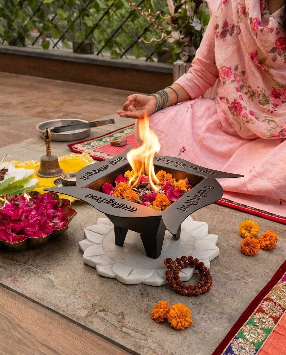 Gayatri Mantra Havan Kund